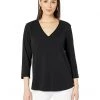NIC+ZOE Shirts & Tops 3/4 Sleeve Roll V Tee